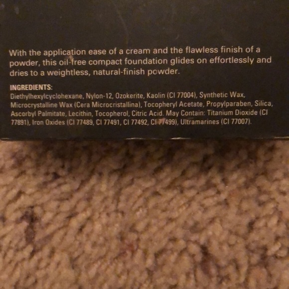 Smashbox cream to powder foundation 1.5 Still in box - Picture 2 of 7